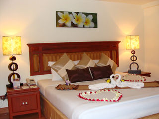 Sea Pearl Beach & Spa Patong Экстерьер фото